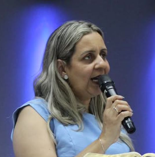 Pra. Luana